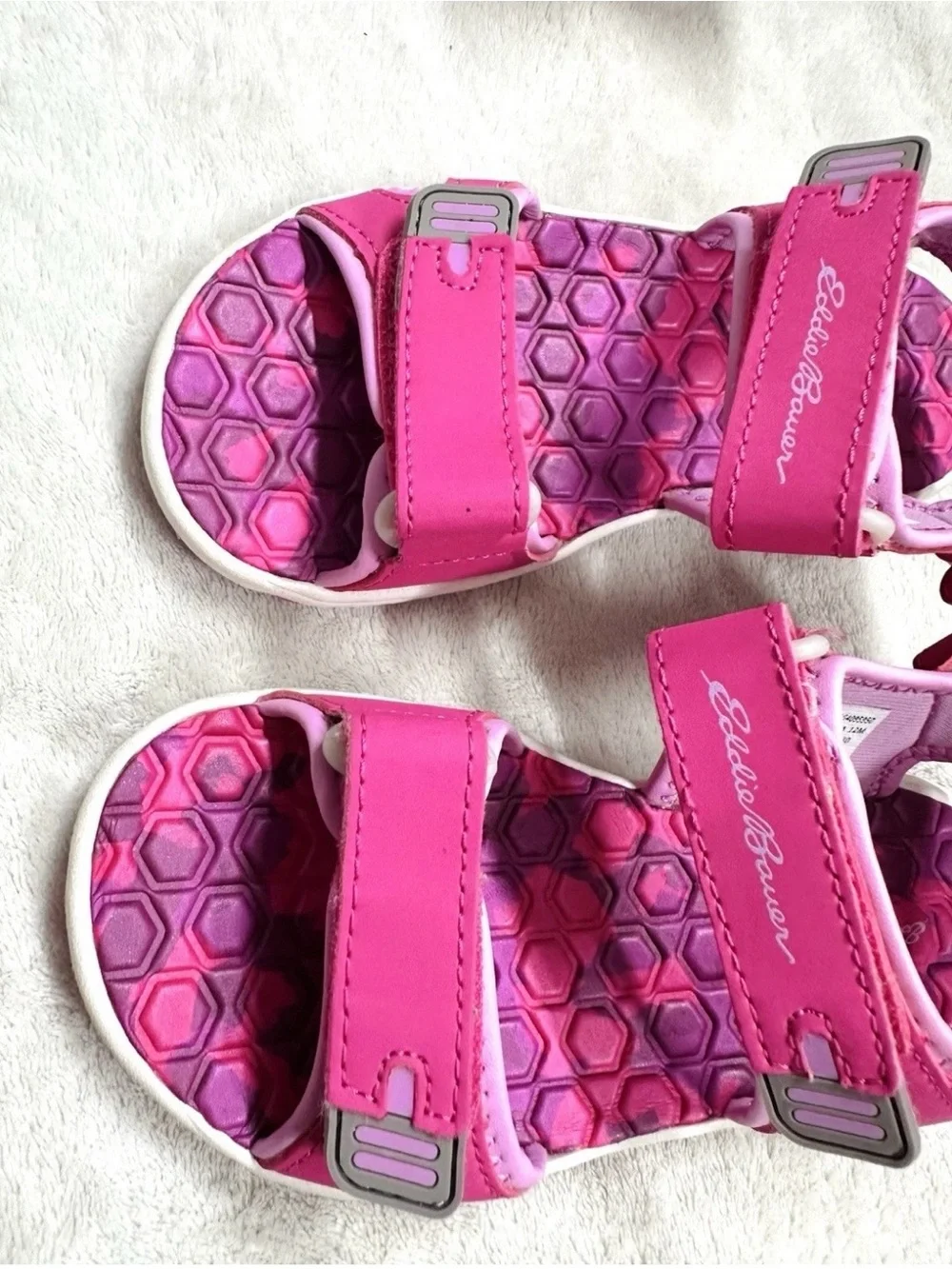 Big lot Girls Shoes,Sandals Size US 11 Disney Minnie Mouse,Eddie Bauer Excellent